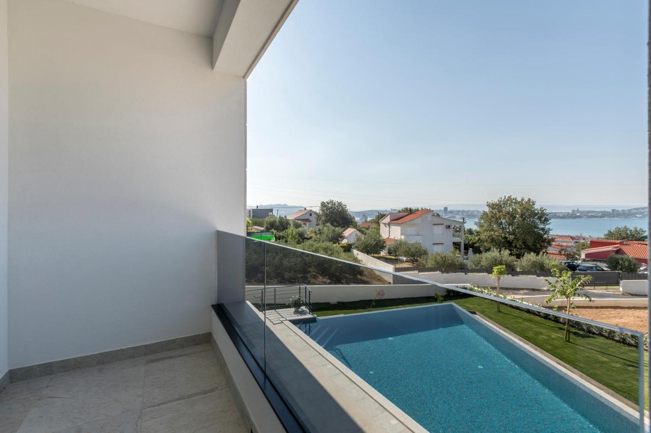 Luxurious Villa Meri Kastela Exterior photo