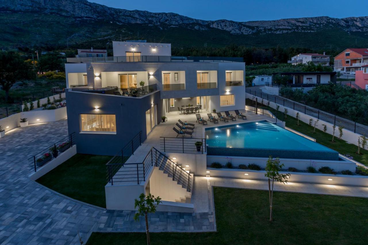 Luxurious Villa Meri Kastela Exterior photo
