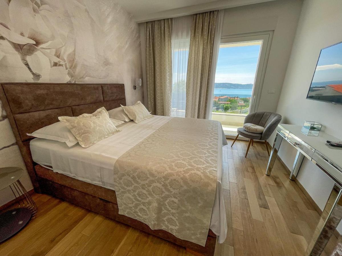 Luxurious Villa Meri Kastela Exterior photo