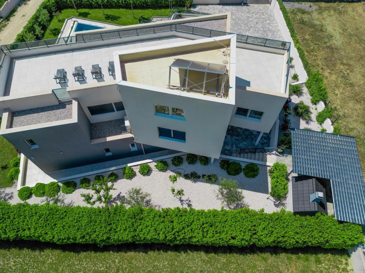 Luxurious Villa Meri Kastela Exterior photo